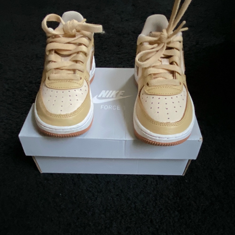 Nike Beige and White Sneakers